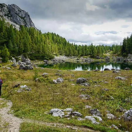 Сasa de vacaciones Hike&bike Above Valley